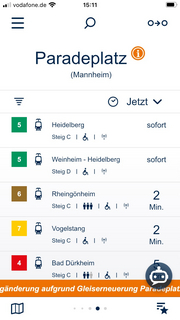 Screenshot der rnv-Start.Info-App mit dem Chatbot-Icon in der Ecke unten rechts.