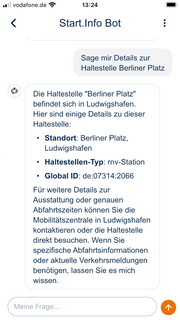 Screenshot einer Unterhaltung mit dem Chatbot in der rnv-Start.Info-App über die Haltestelle Berliner Platz in Ludwigshafen